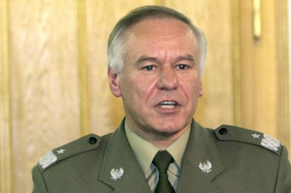 Były szef WSI: w 2004 r. planowano ataki terrorystyczne na Polskę