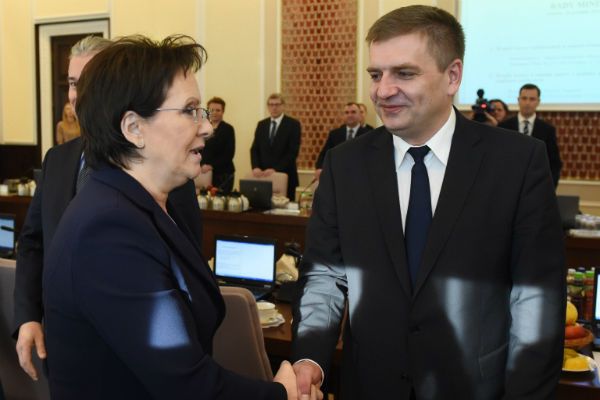 Premier spotka się o Bartoszem Arłukowiczem. Będą rozmawiać o sytuacji z PZ