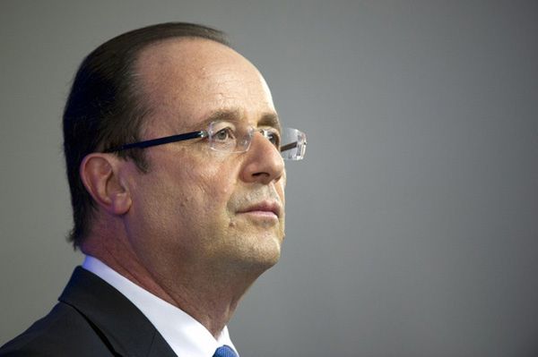 Francois Hollande: Turcja musi otworzyć granicę, aby umożliwić pomoc Kobane