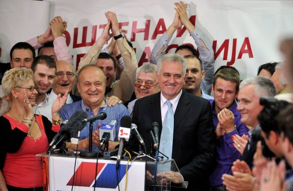 Lider nacjonalistów Tomislav Nikolić nowym prezydentem Serbii