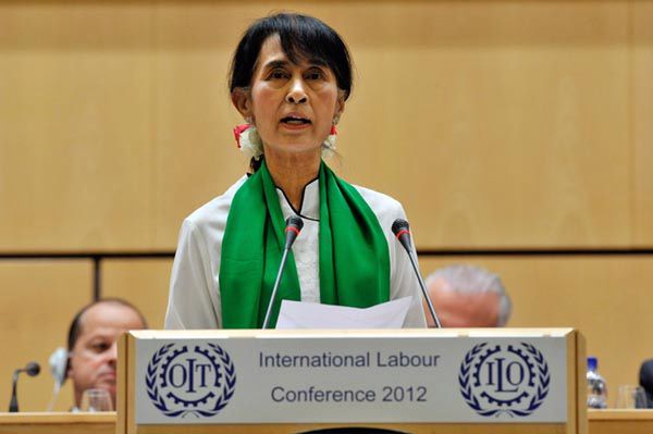Aung San Suu Kyi apeluje o inwestycje w Birmie sprzyjające demokracji