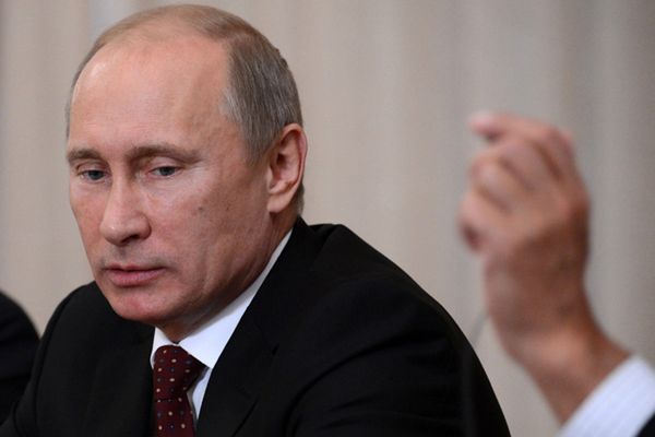 Władimir Putin: członkiniami Pussy Riot należało się zająć już wcześniej