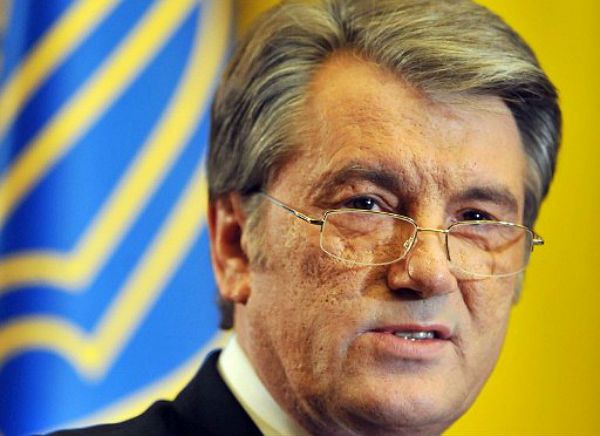 Wiktor Juszczenko wraca do polityki i ostrzega