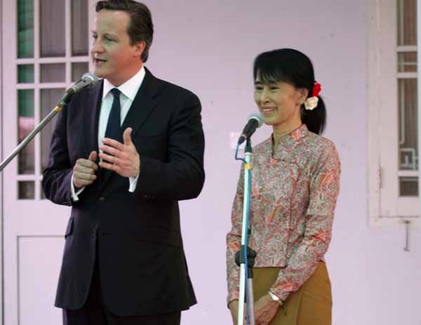 Cameron i Suu Kyi proponują zawieszenie sankcji wobec Birmy