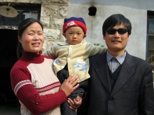 Niewidomy chiński dysydent obawia się o swoje życie