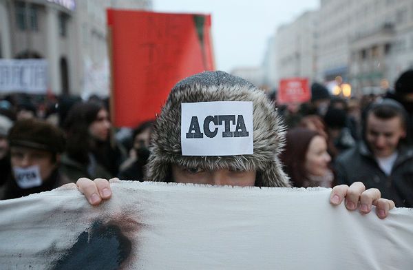 Polski europoseł: dowiedziałem się, że głosowałem za ACTA