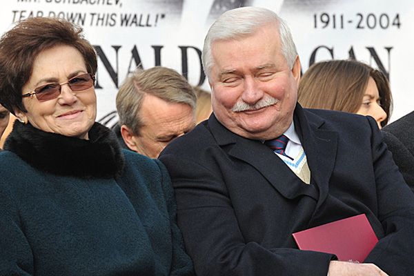 Lech Wałęsa o życiu rodzinnym i książce swojej żony