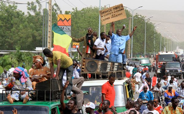 Mali: demonstracja poparcia dla junty i nowej konstytucji
