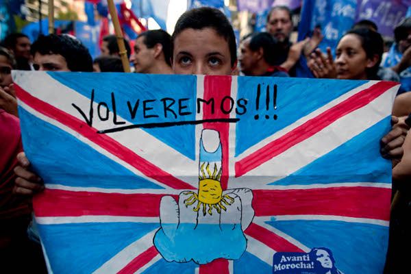 W.Brytania wysyła nuklearny okręt na Falklandy