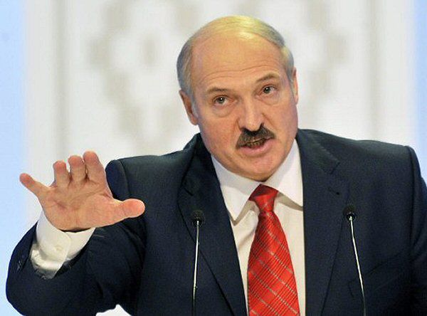 Łukaszenka: dostaniemy od Rosji nowoczesne samoloty do ochrony granic