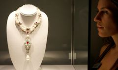 Rekordowa cena za unikatową perłę Liz Taylor