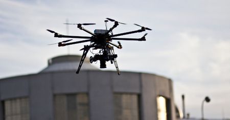 Brytyjska policja chce użyć dronów w walce z przestępczością