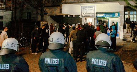 Niemieccy salafici przekonają filmami Polaków do szariatu? Ekspert: skutek będzie raczej odwrotny