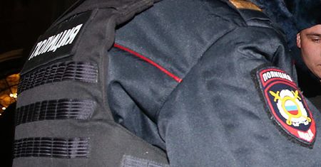 Alarm bombowy w Moskwie. Policja na stacjach kolejowych i w okolicach Kremla
