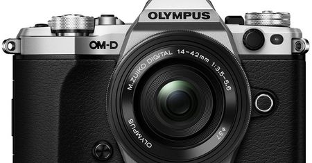 Olympus OM-D E-M5 II ma sposób na wyższą rozdzielczość