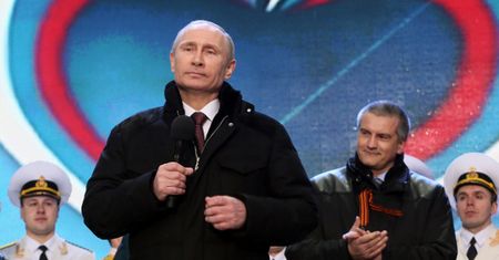 Putin porównuje Krym do Kosowa - jakie są różnice?