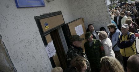 Relacja reporterów WP.PL z Krymu: w kolejce po rosyjski paszport