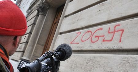Raport: antysemityzm wciąż rozpowszechnionym zjawiskiem w UE