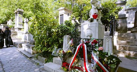 Nagrobek Fryderyka Chopina uszkodzony