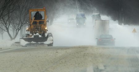 IMGW: będzie wietrznie, możliwy marznący deszcz