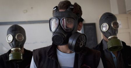 Kolejny atak w Syrii z użyciem broni chemicznej? Pokazano wideo z żółto-zielonymi oparami