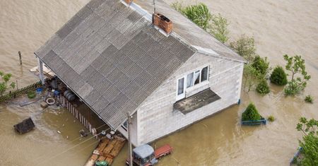 Nadchodzą ulewy. Polsce grozi powódź? Infografika