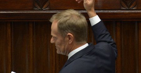 Aleksander Smolar: premier nie wykluczył "instrukcji pisanych przez Rosjan"