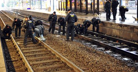 Niemcy: aresztowania ws. materiałów wybuchowych na dworcu w Bonn