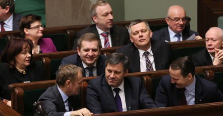 Opozycja atakuje Bartosza Arłukowicza i PO