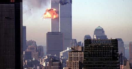 Francja: matka przed sądem - ubrała syna w koszulkę "Jestem bombą"