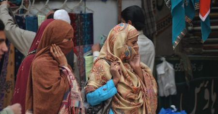 Próba "honorowego zabójstwa" w Pakistanie. 18-latka cudem uniknęła śmierci