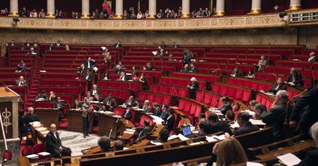 Francja: za tydzień nadzwyczajna sesja parlamentu w sprawie Syrii