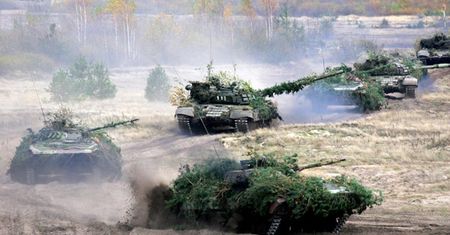 Rozpoczynają się białorusko-rosyjskie manewry Zapad-2013