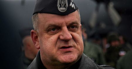 Błasika nie było w kokpicie? NPW milczy