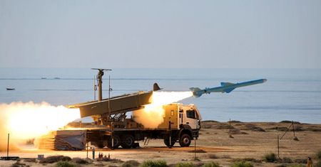 "Iran jest słaby, lecz nieprzewidywalny"