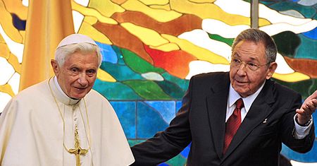 Papież prosił Raula Castro o ustanowienie święta w Wielki Piątek