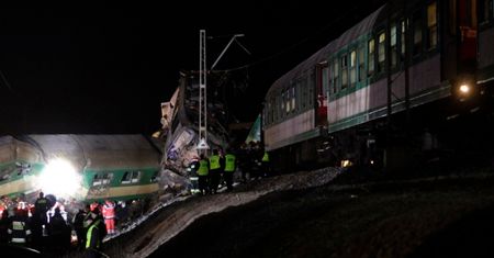 "Nasz Dziennik": Opinie o katastrofie pod Szczekocinami będą w czerwcu