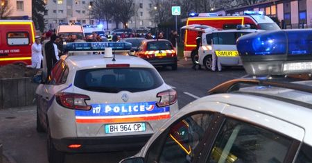 Wdarł się z bejsbolem do meczetu. Jedna osoba nie żyje