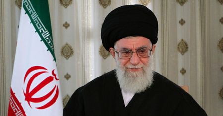Iran: Ali Chamenei chce odpowiedzi na groźby Donalda Trumpa