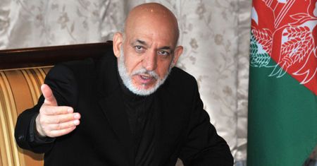 Afganistan: Karzaj zaprasza mułłę Omara do wejścia do polityki
