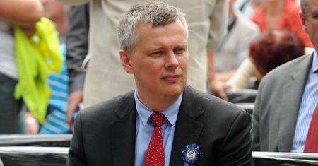 Minister obrony obiecuje pomoc naukowcom w wyjaśnieniu katastrofy smoleńskiej