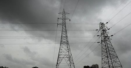 Energetyczne wykluczenie. Coraz więcej Polaków bez prądu.