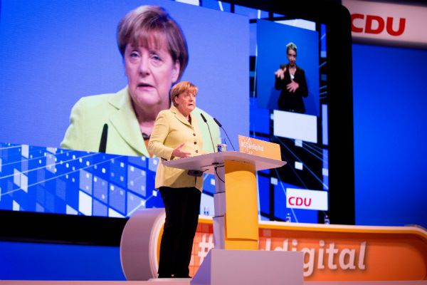 Niemieckie media: Merkel przyznaje się do błędu ws. uchodźców