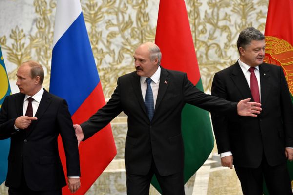 Władimir Putin, Aleksander Łukaszenka, Petro Poroszenko podczas spotkania na Białorusi 26 sierpnia