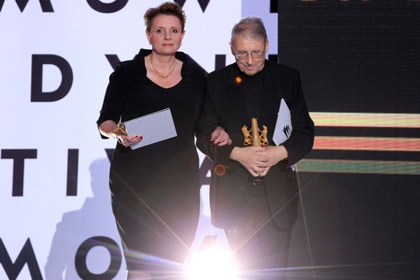 Minister kultury i dziedzictwa narodowego Małgorzata Omilanowska i przewodniczący jury, reżyser Ryszard Bugajski podczas Festiwalu Filmowego w Gdyni