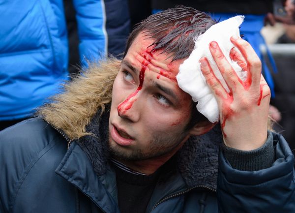 Prozachodni aktywista ranny podczas starć z prorosyjskimi demonstrantami, Charków