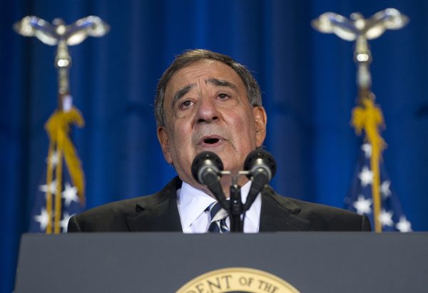 Leon Panetta: nie ma nowych sygnałów, że Syria chce użyć broni chemicznej