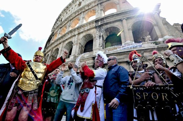 Protest gladiatorów przed Koloseum