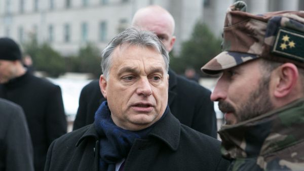 Victor Orban - w centrum