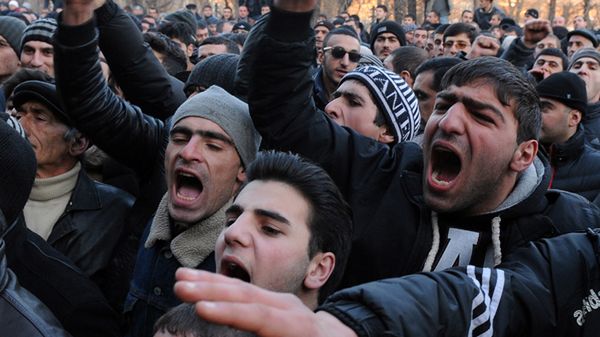 Zbrodnia dokonana przez rosyjskiego żołnierza wywołała falę gwałtownych protestów w Armenii